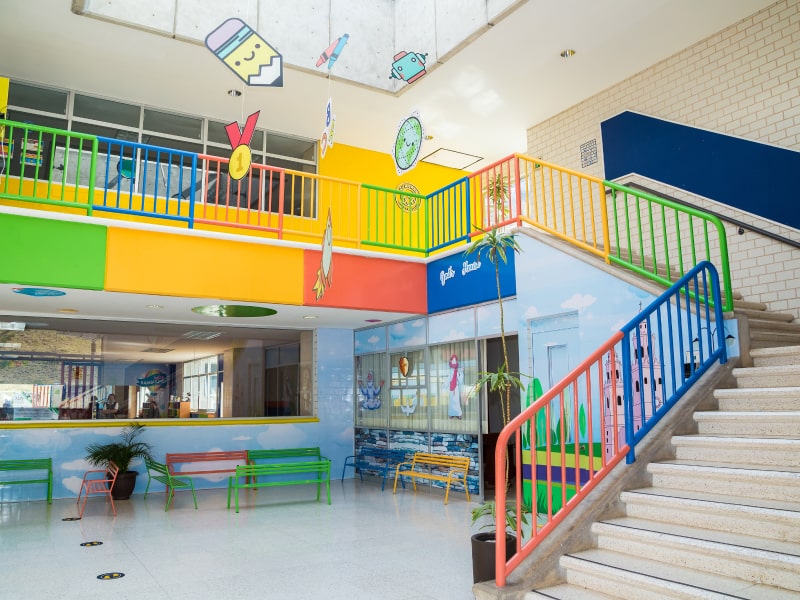 Pasillos de colegio Cumbres Morelia